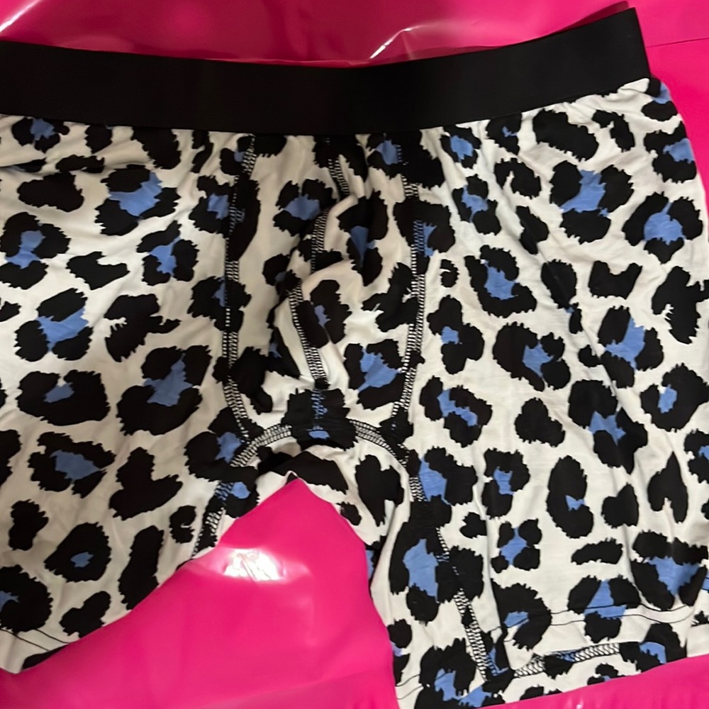 NEW MeUndies Mens Medium NEW BNWOT CLEARANCE